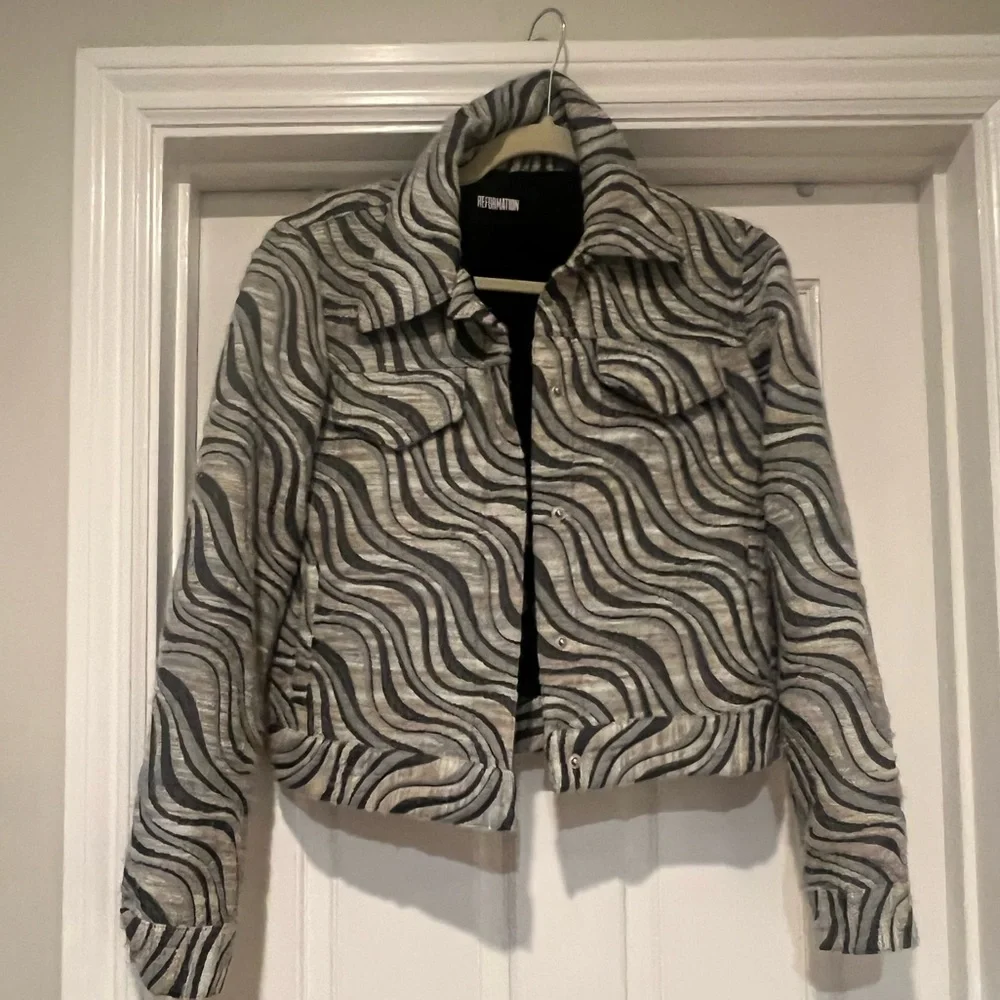 Reformation jacket - Picture 4 of 7